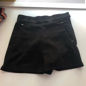 h&m black shorts